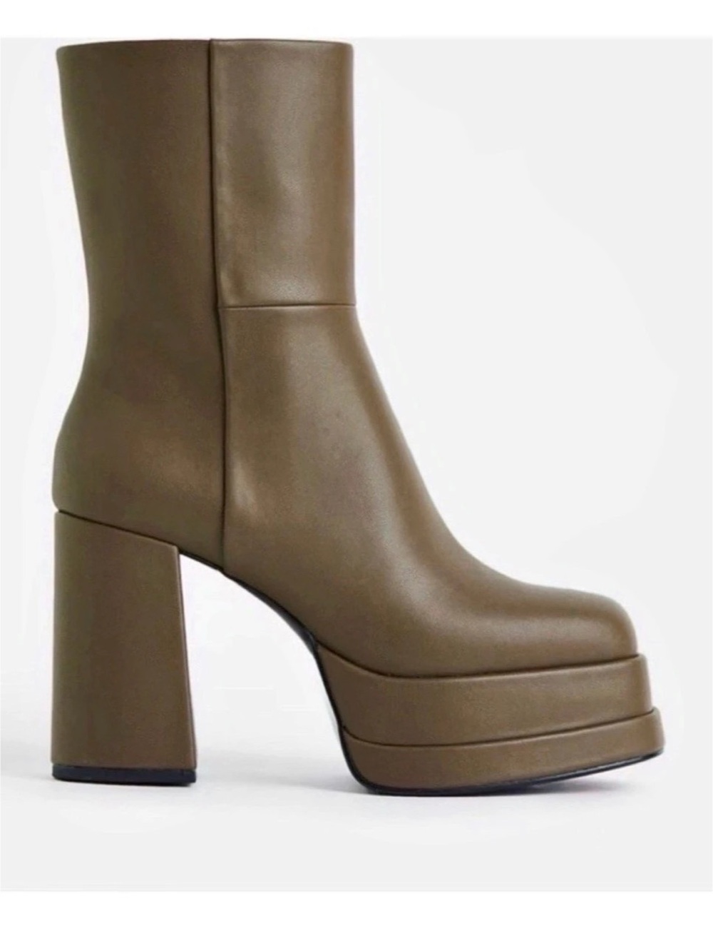 Platform Heeled Boots in Brown EU 39 NWT
